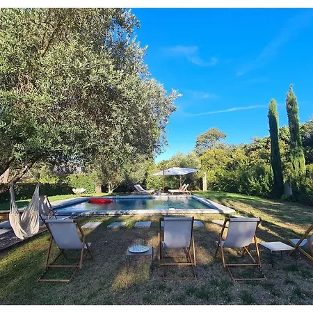 Boem Retreat - Timeless Elegance Just Steps From The Mediterranean *